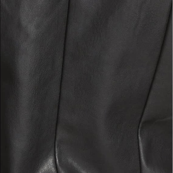 'Veronica' Faux Leather Vest - Picture 3 of 3